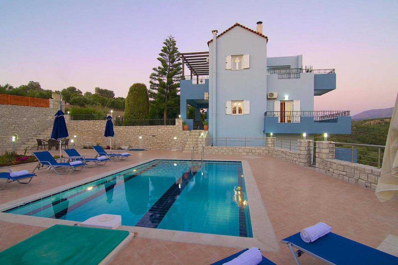 Blue Villa 2 - With Private Pool Perama  外观 照片
